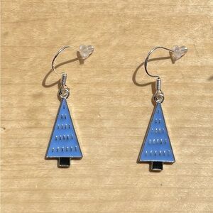 NWT Christmas Tree Earrings